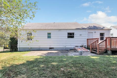 574 Thorme Street Bridgeport CT 06606