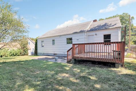 574 Thorme Street Bridgeport CT 06606