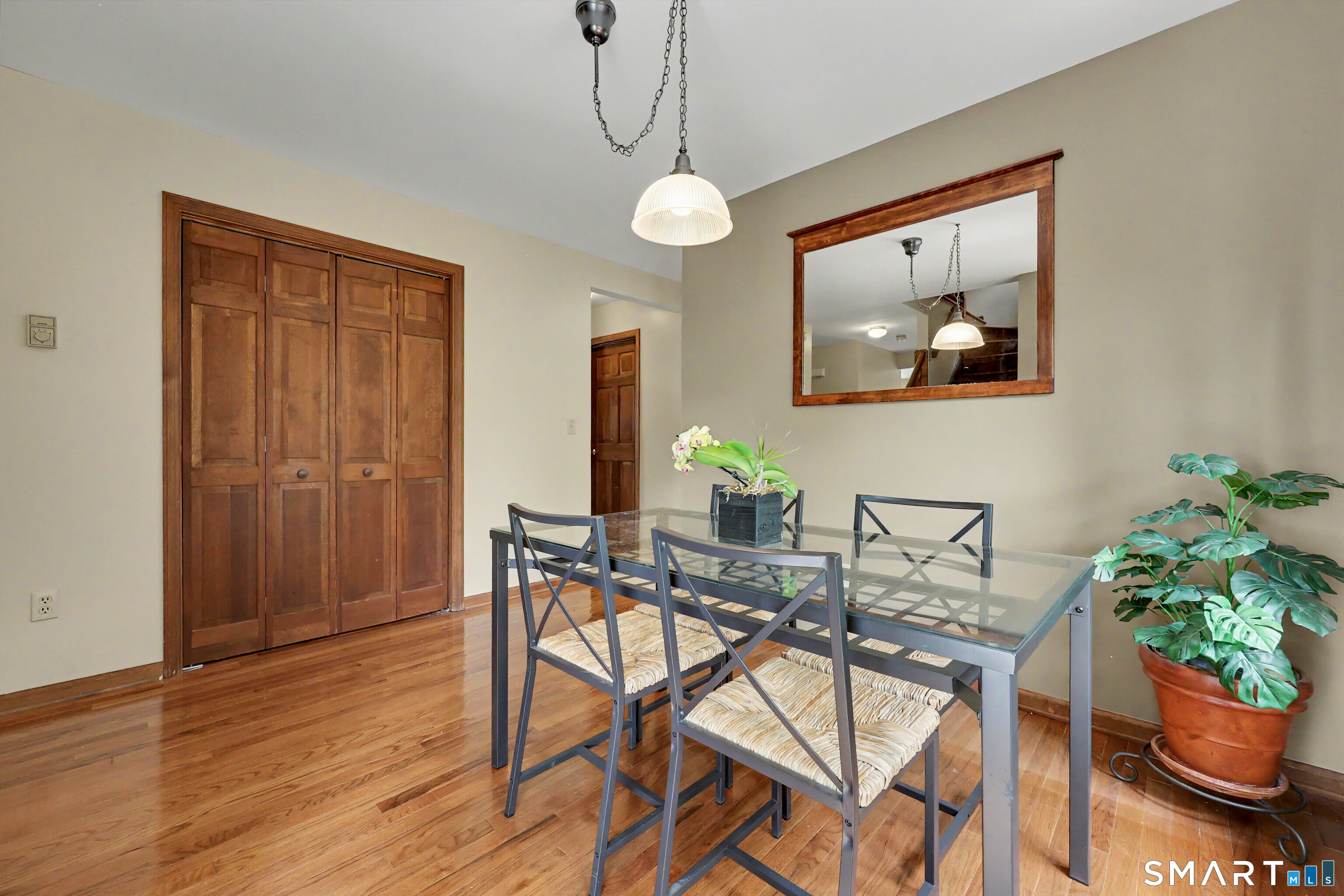8 Apple Blossom Lane Danbury CT 06811