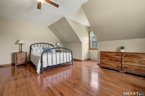 8 Apple Blossom Lane Danbury CT 06811