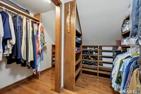 8 Apple Blossom Lane Danbury CT 06811