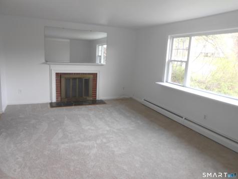 279 Wedgewood Drive Naugatuck CT 06770