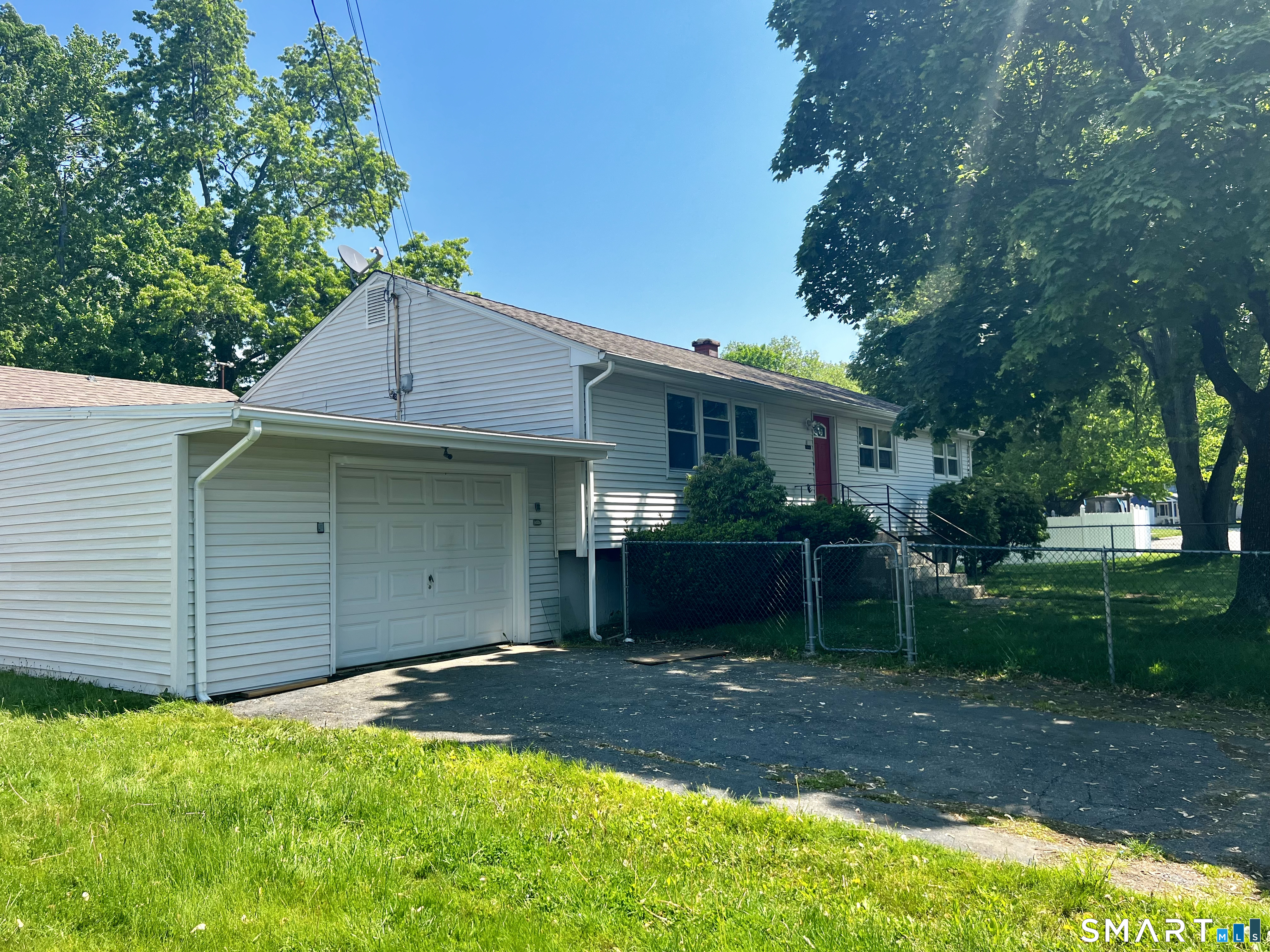 154 Hesse Road Hamden CT 06517