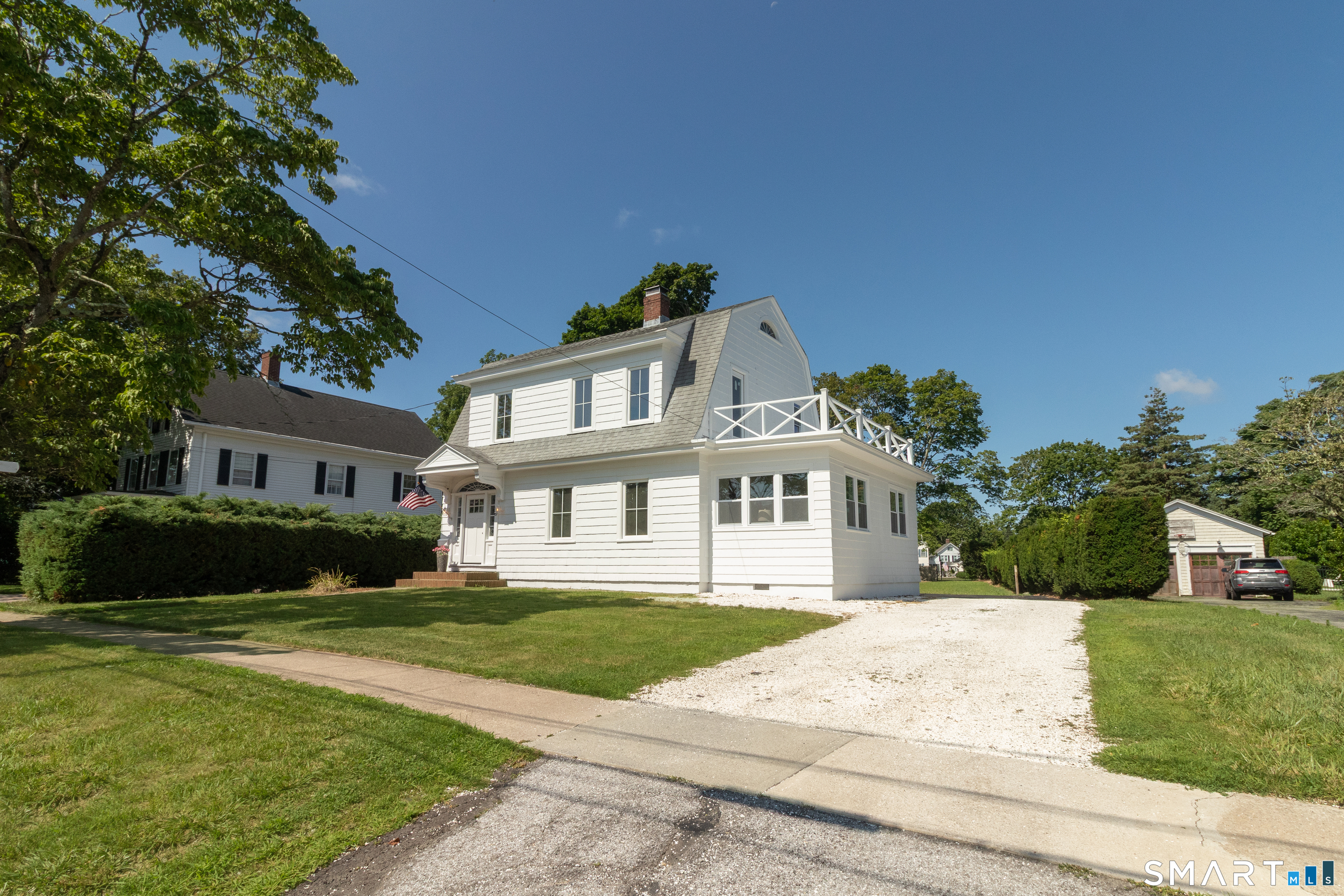 89 Commerce Street Clinton CT 06413