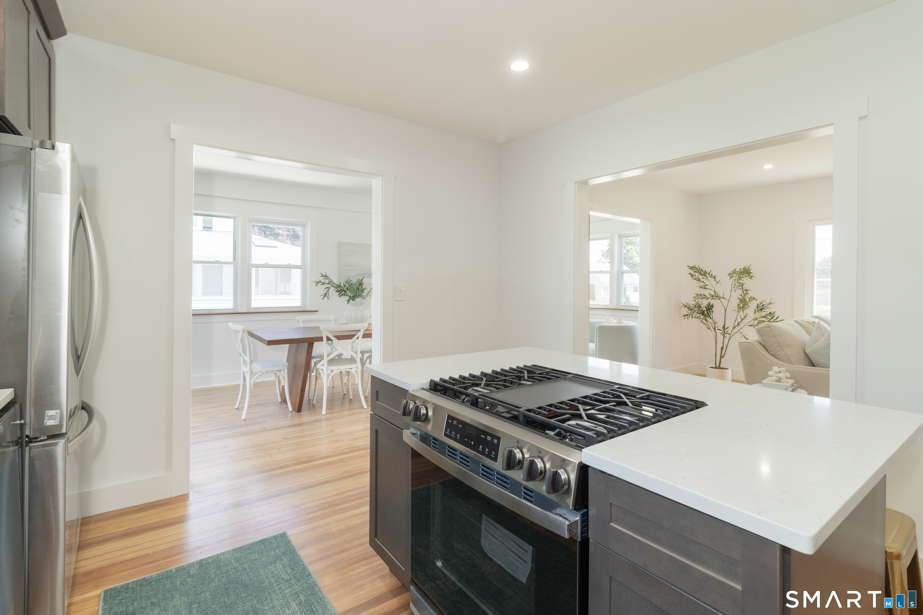 89 Commerce Street Clinton CT 06413