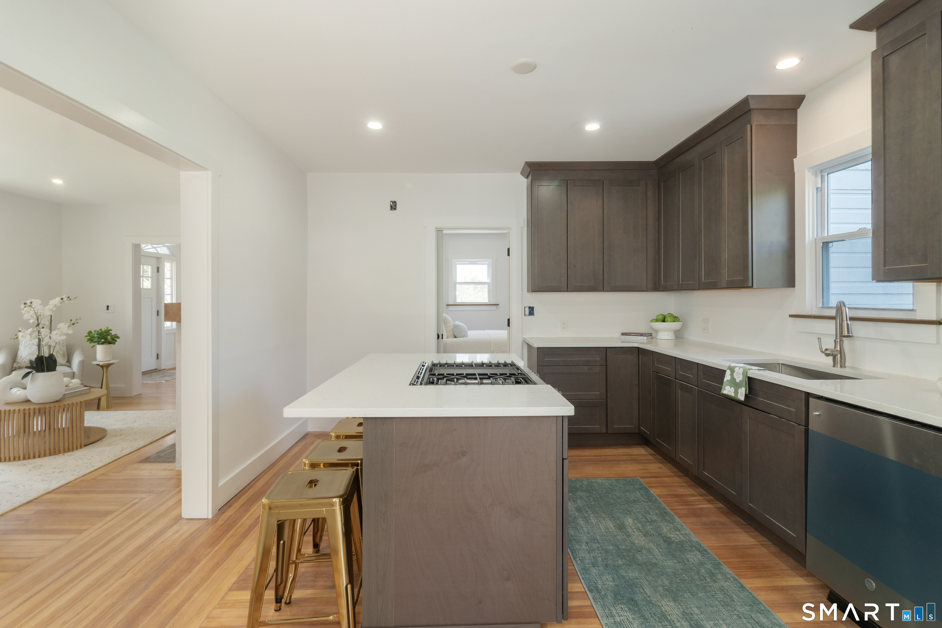 89 Commerce Street Clinton CT 06413