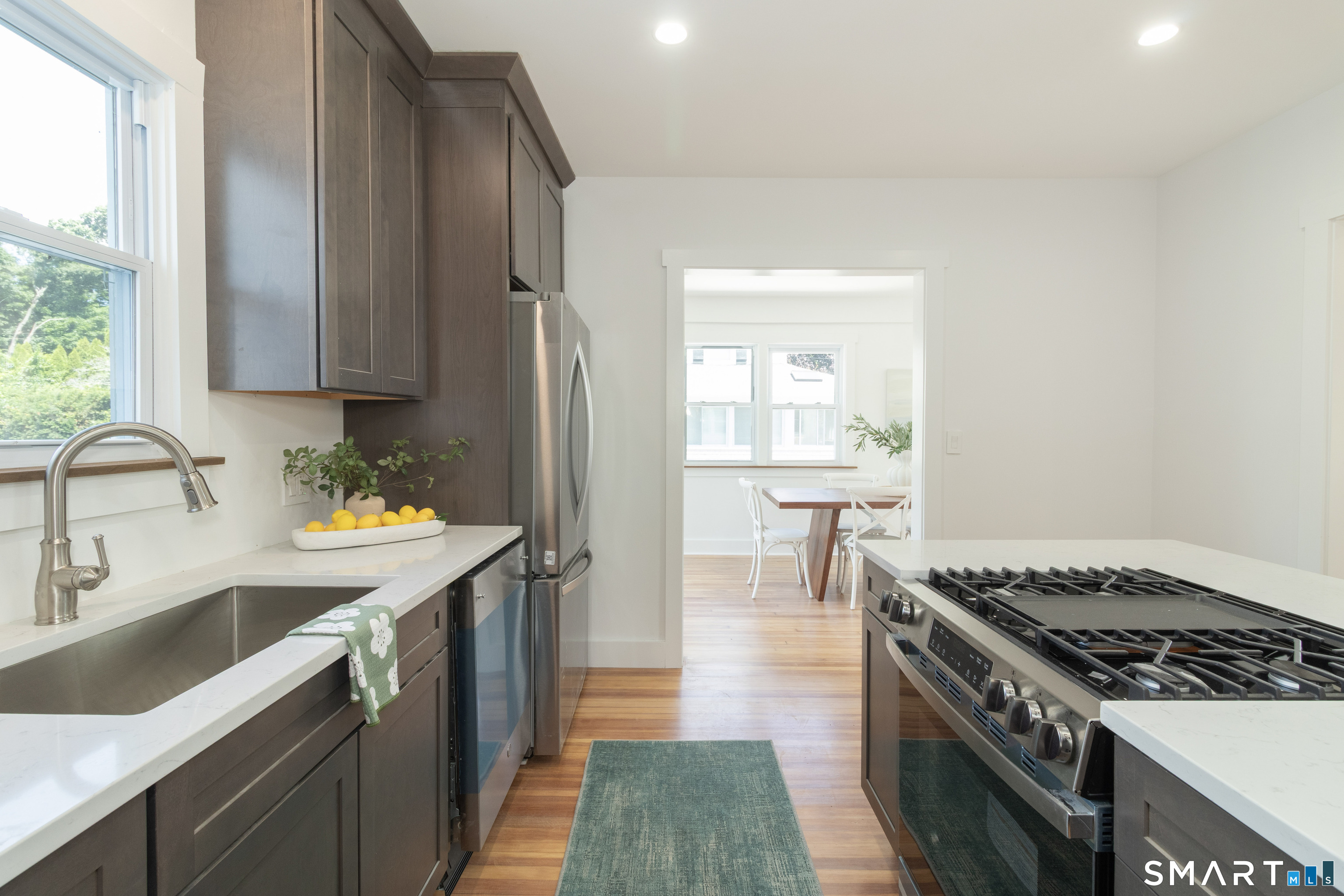 89 Commerce Street Clinton CT 06413
