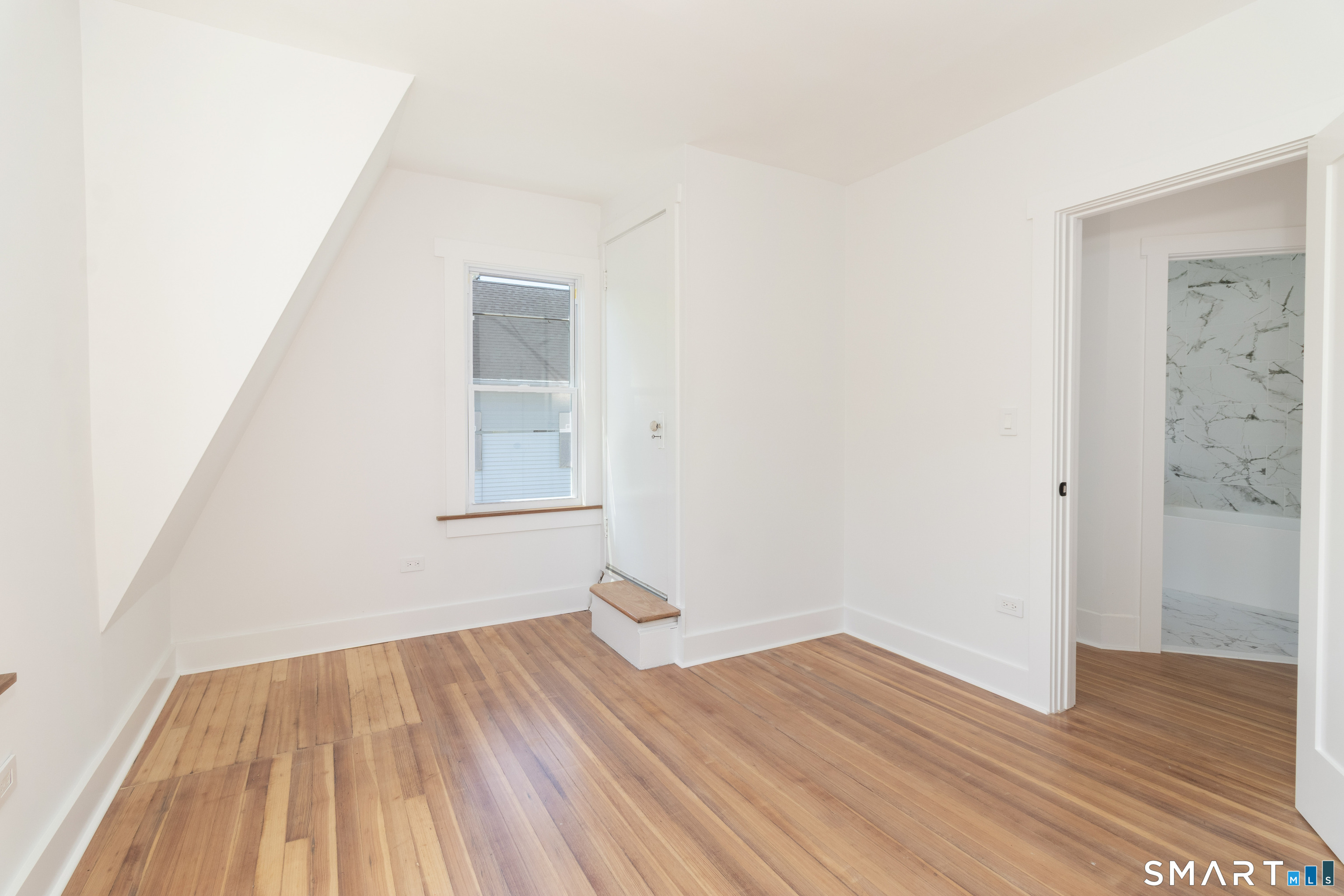 89 Commerce Street Clinton CT 06413
