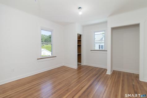 89 Commerce Street Clinton CT 06413