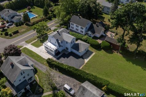 89 Commerce Street Clinton CT 06413