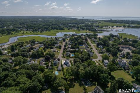 89 Commerce Street Clinton CT 06413