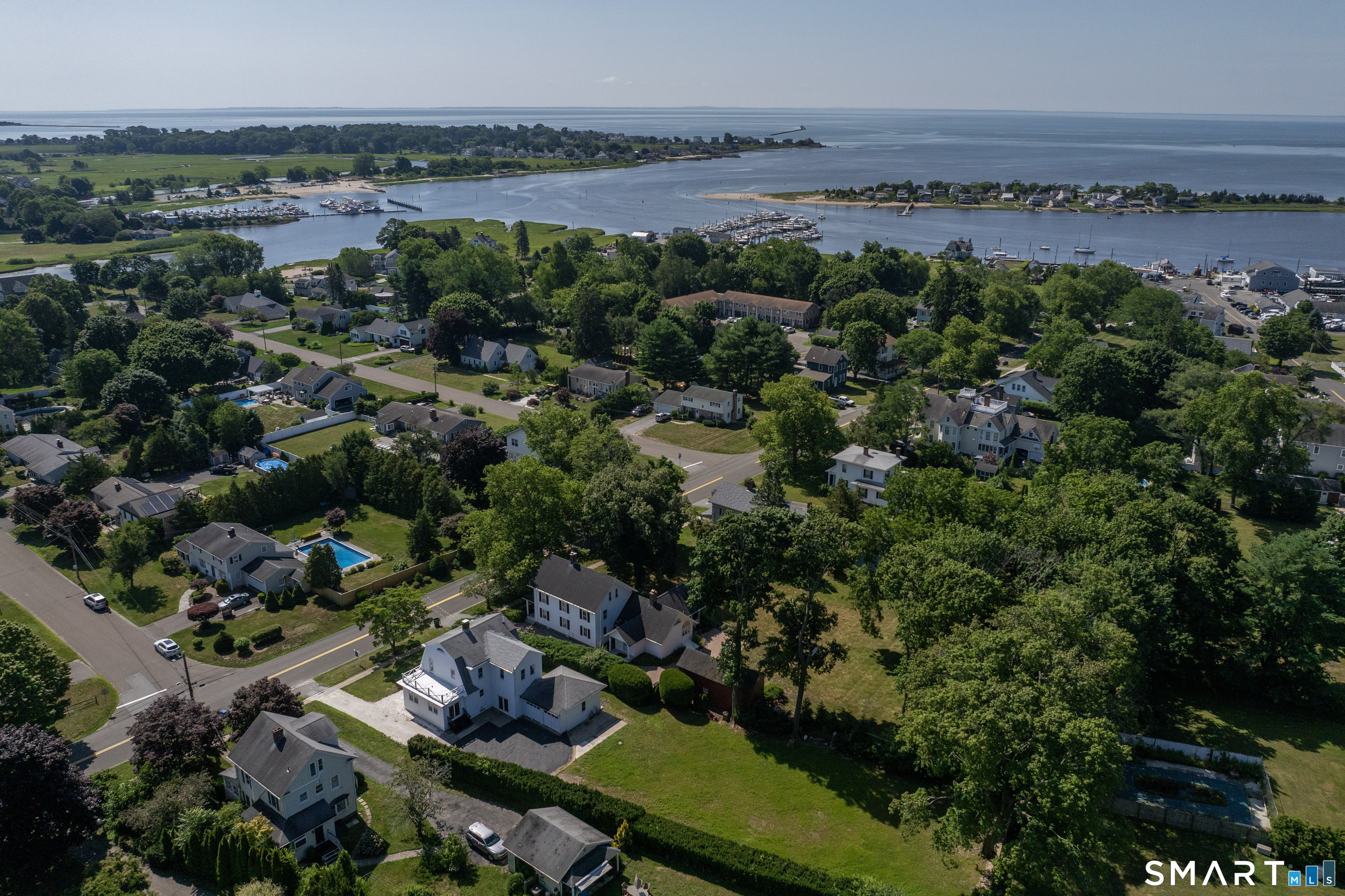 89 Commerce Street Clinton CT 06413