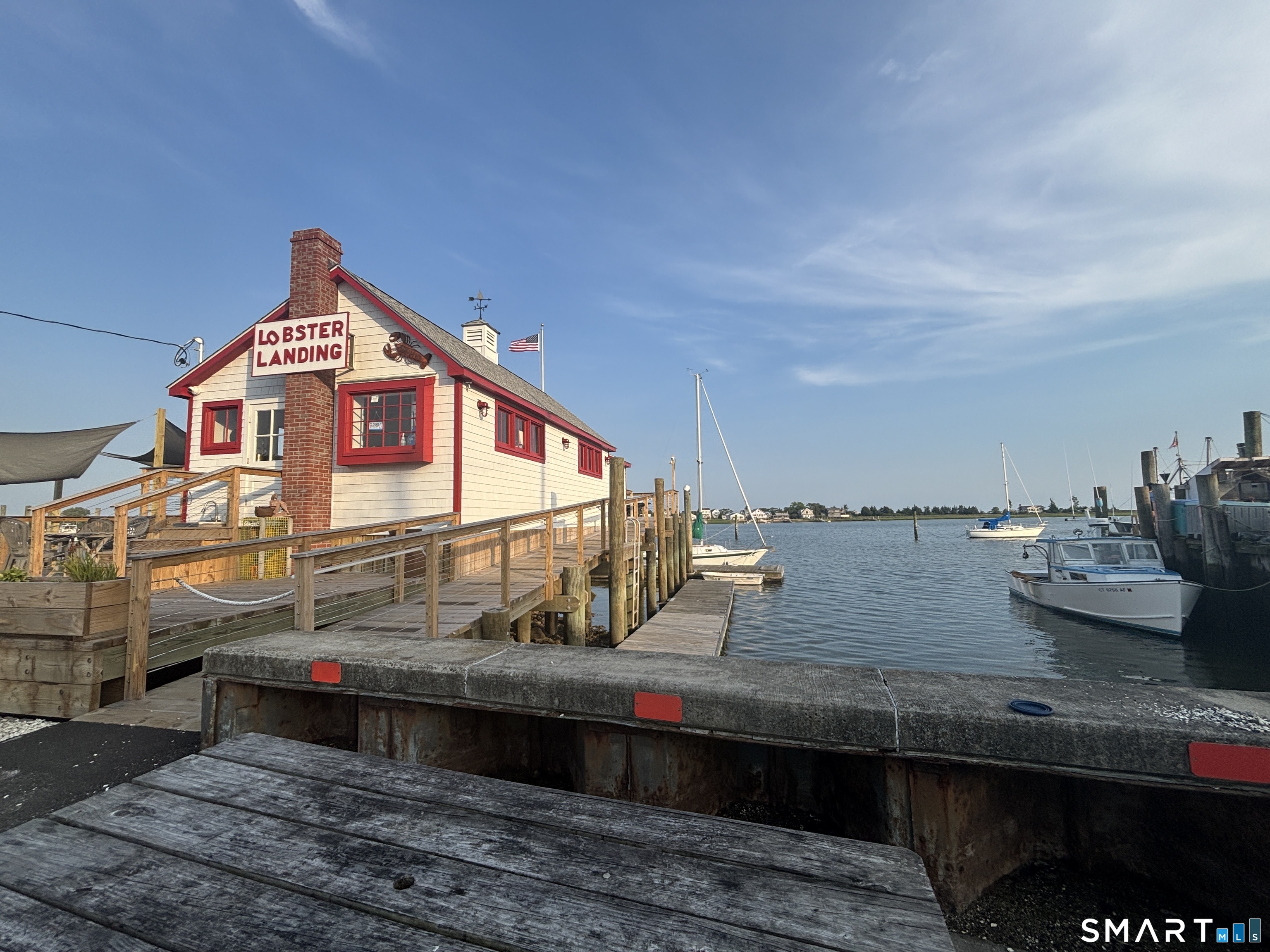 89 Commerce Street Clinton CT 06413