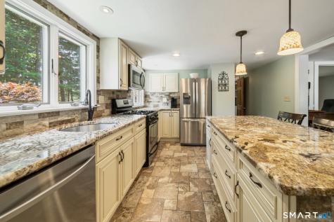 185 Carter Lane Southington CT 06489