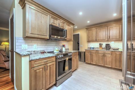 43 Prairie Avenue Derby CT 06418