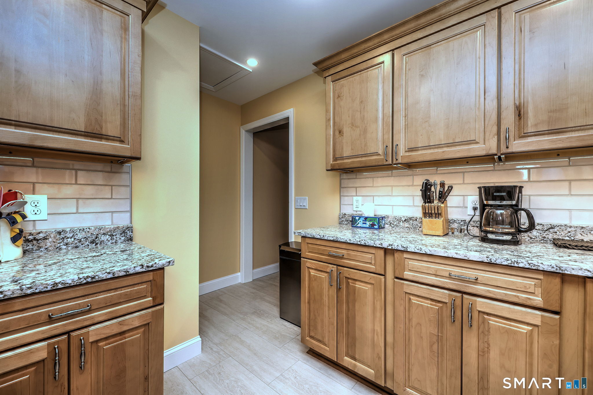 43 Prairie Avenue Derby CT 06418