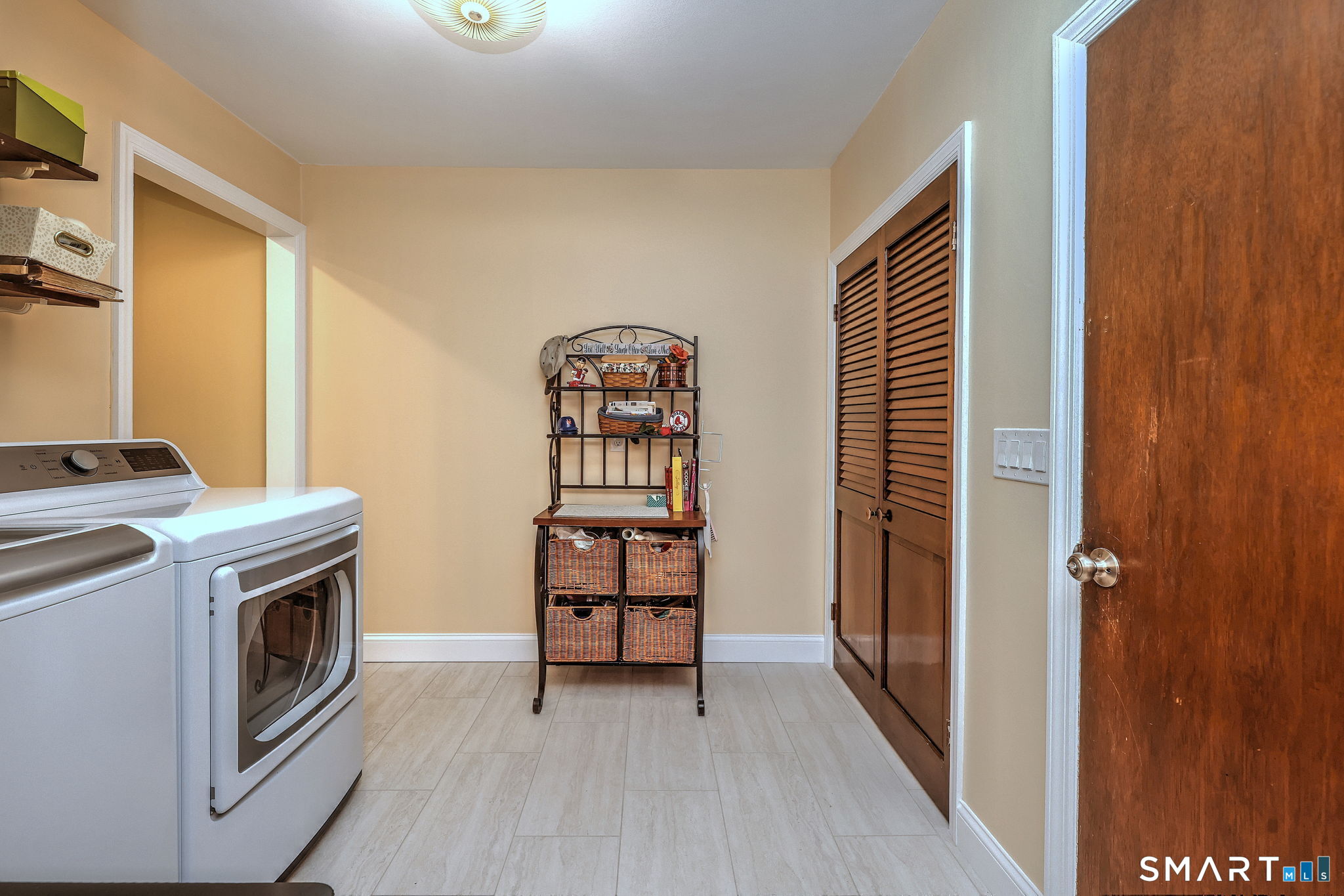43 Prairie Avenue Derby CT 06418