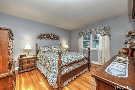 43 Prairie Avenue Derby CT 06418