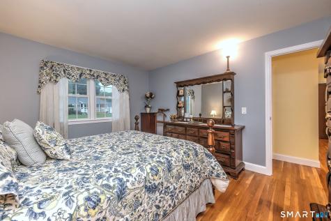 43 Prairie Avenue Derby CT 06418