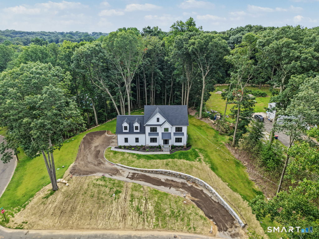 18 Timberlane Trail Trumbull CT 06611