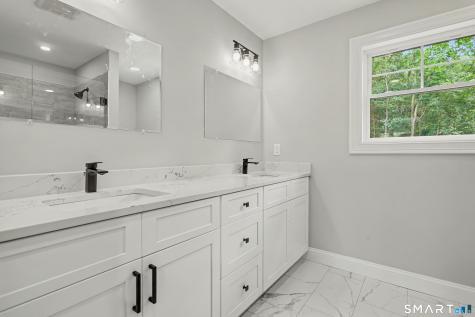 18 Timberlane Trail Trumbull CT 06611