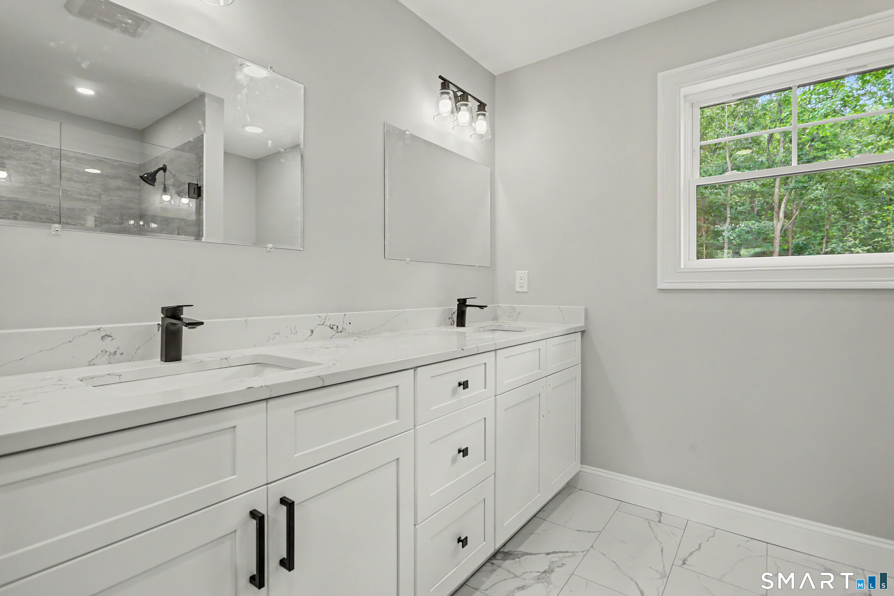 18 Timberlane Trail Trumbull CT 06611