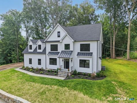 18 Timberlane Trail Trumbull CT 06611