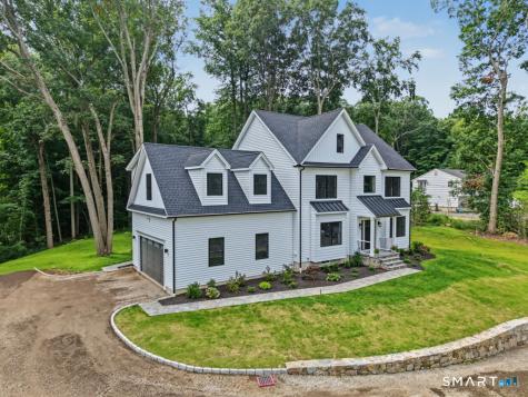 18 Timberlane Trail Trumbull CT 06611