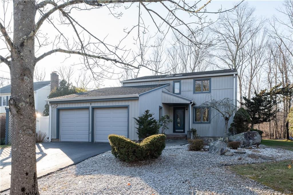 9 Hotchkiss Lane Hamden CT 06518