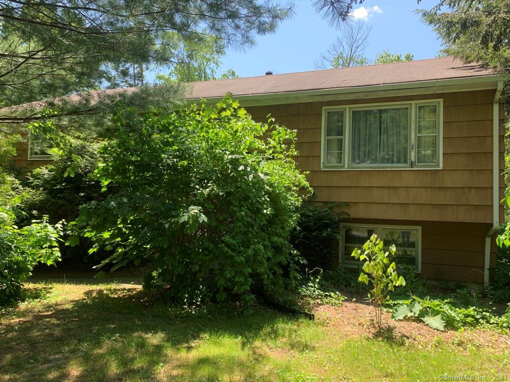 23 Woodbury Drive Danbury CT 06811