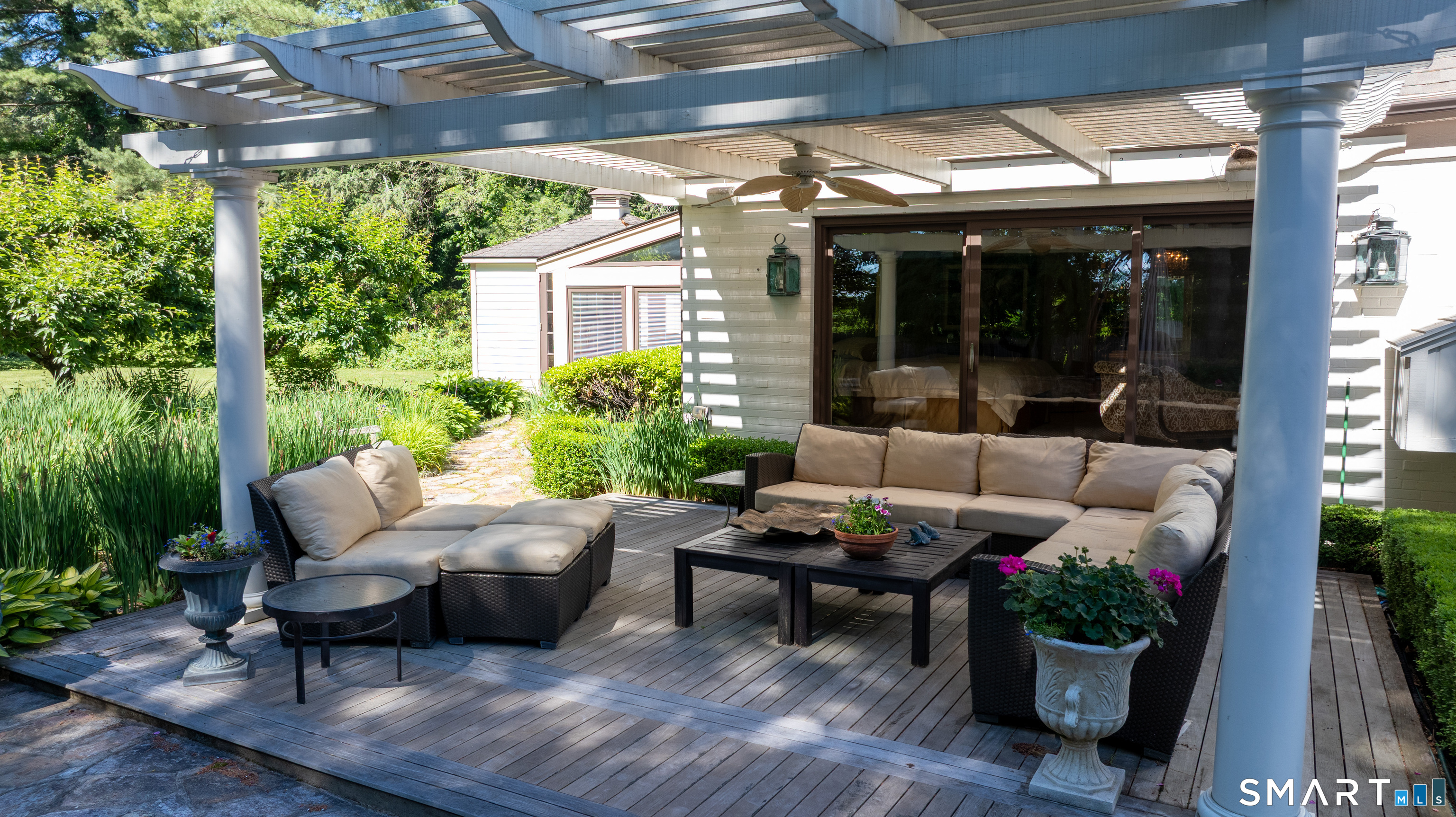 33 Mountain Farms Road West Hartford CT 06117
