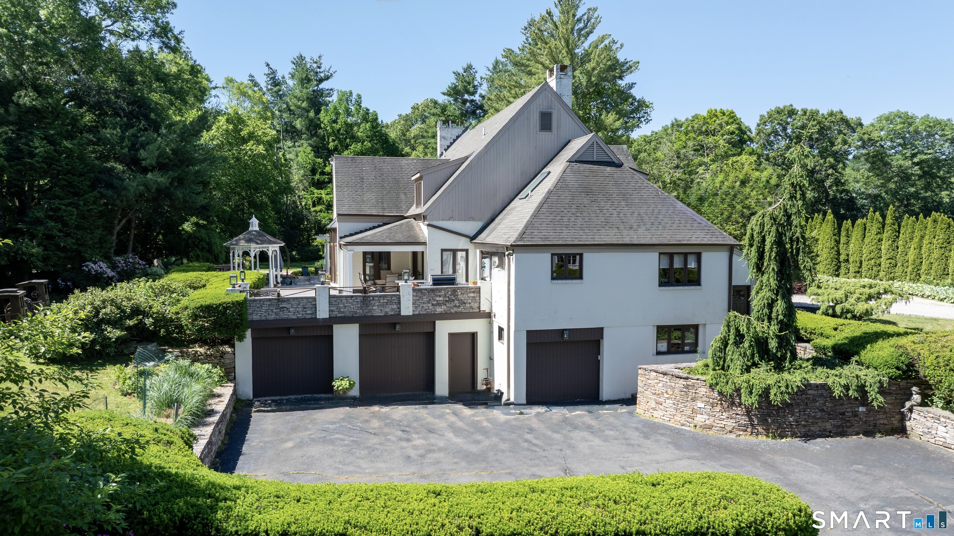 33 Mountain Farms Road West Hartford CT 06117