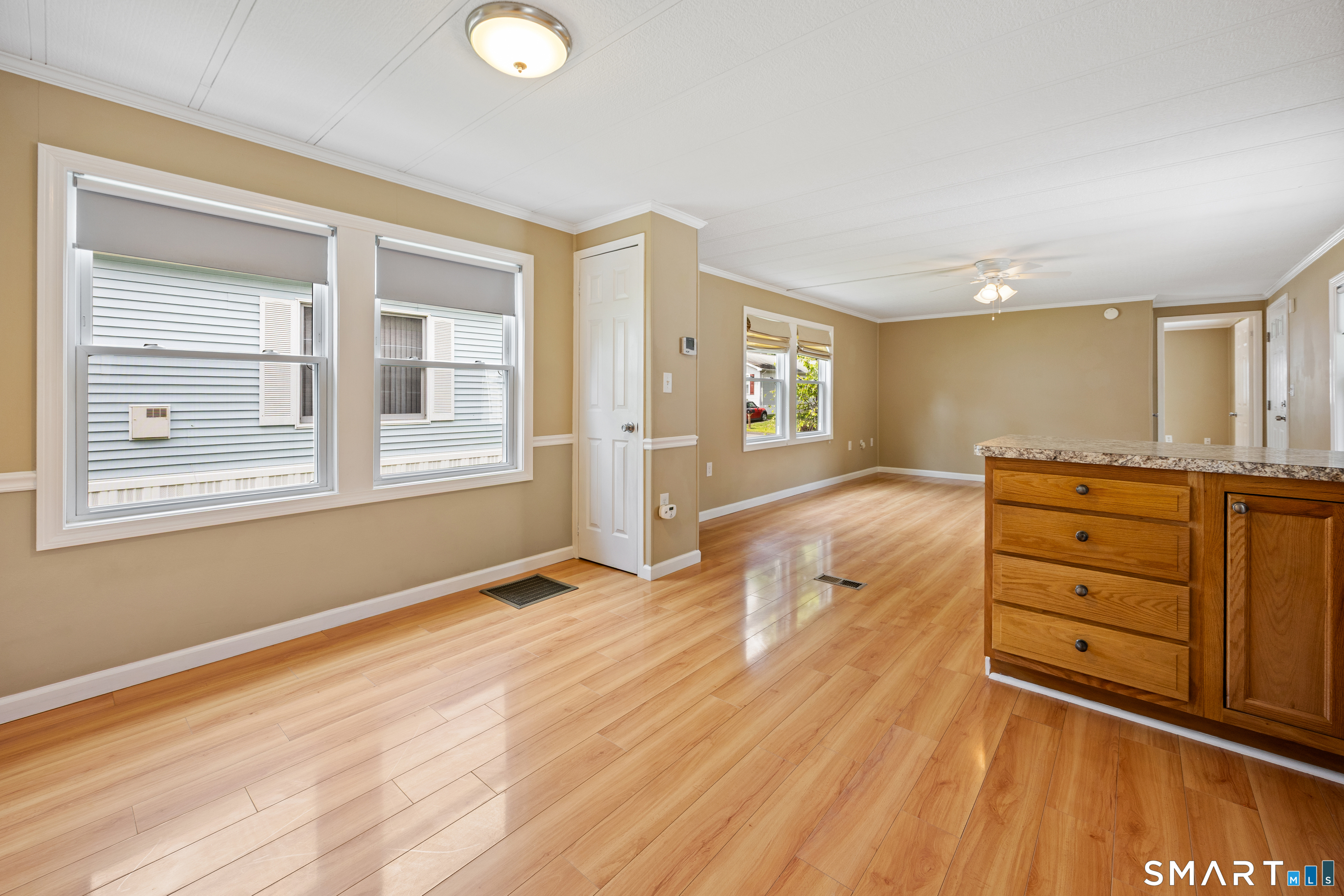 6 Park Avenue Plainville CT 06062