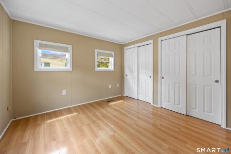 6 Park Avenue Plainville CT 06062