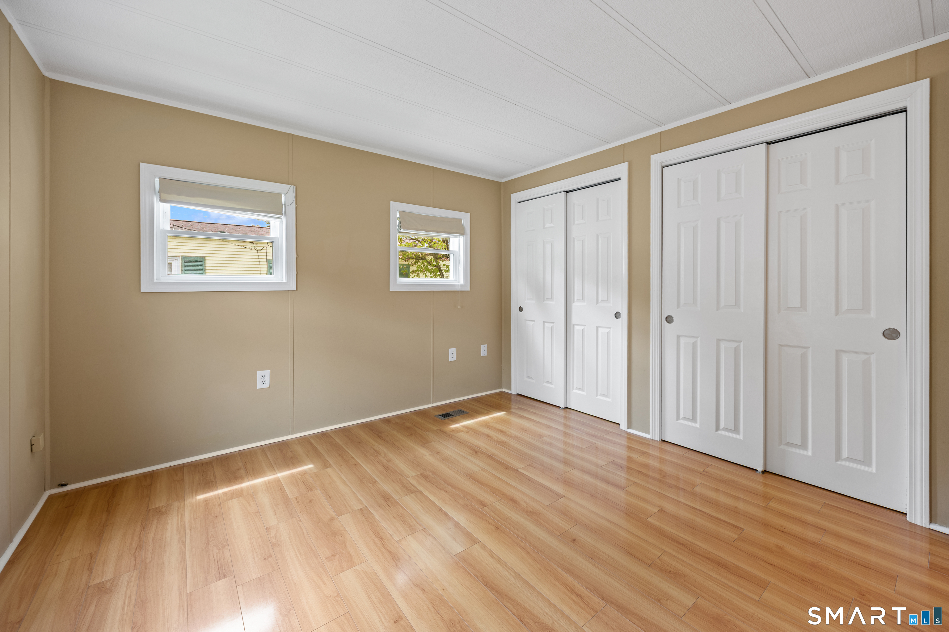 6 Park Avenue Plainville CT 06062