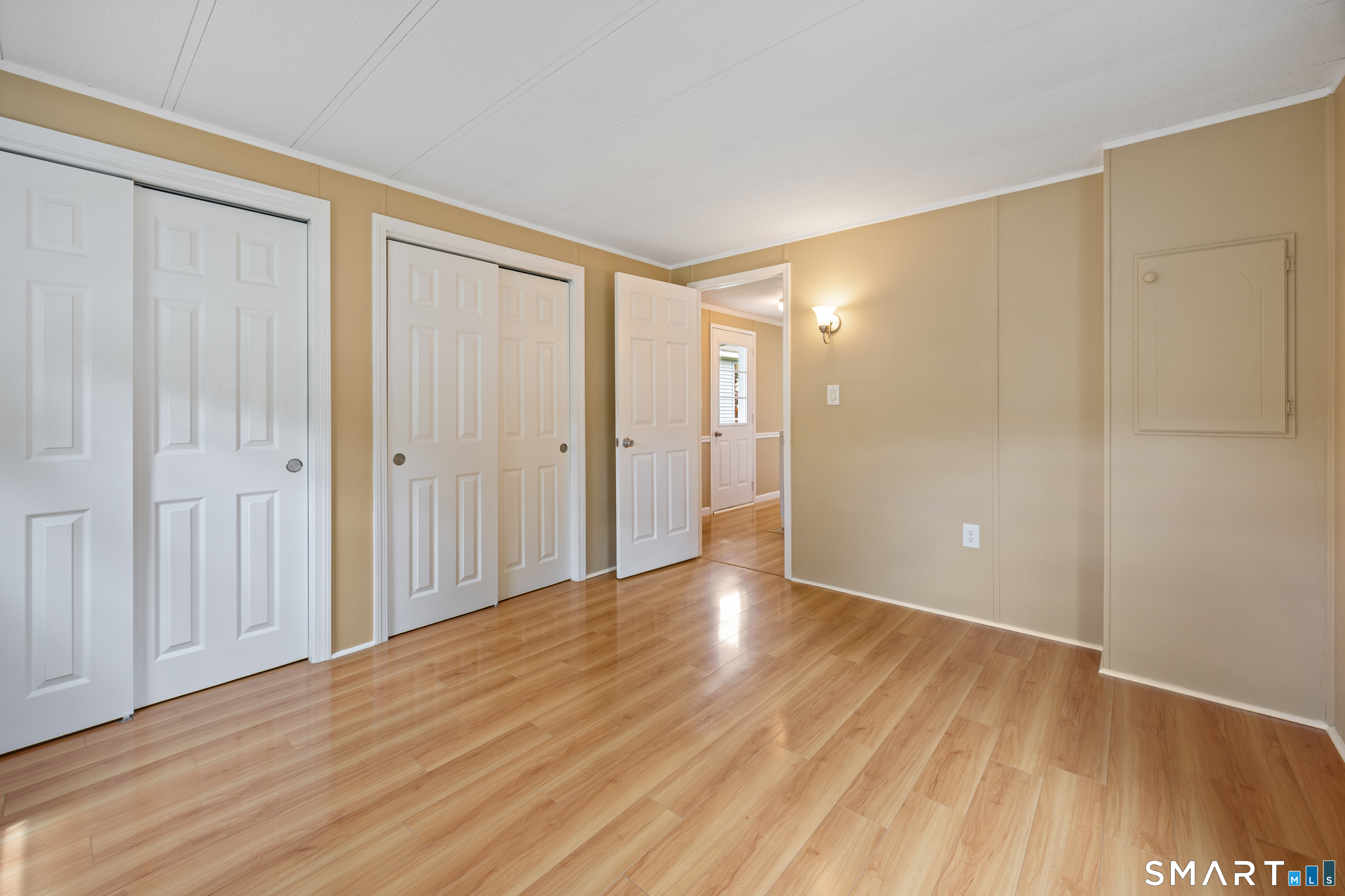 6 Park Avenue Plainville CT 06062