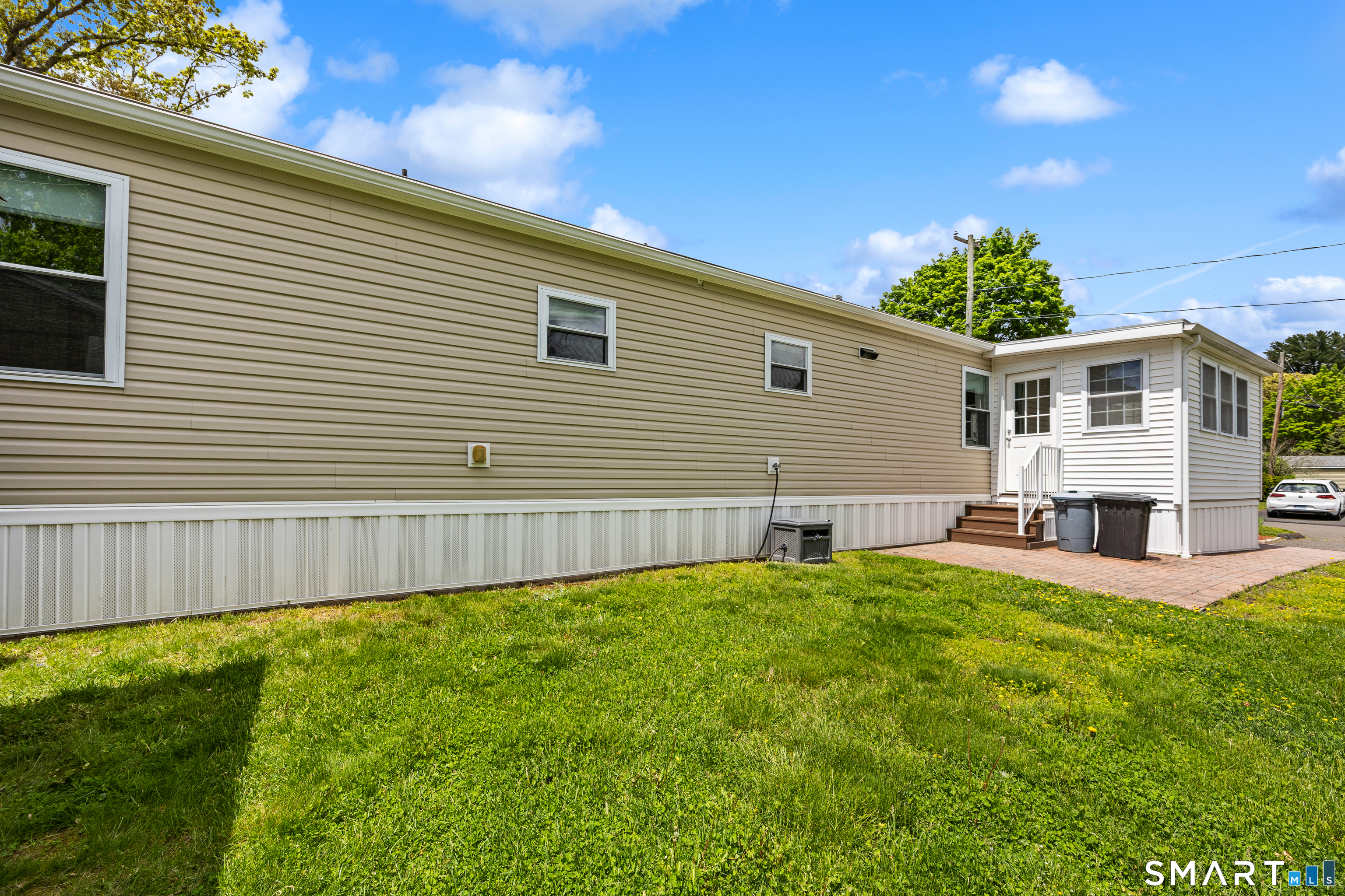 6 Park Avenue Plainville CT 06062
