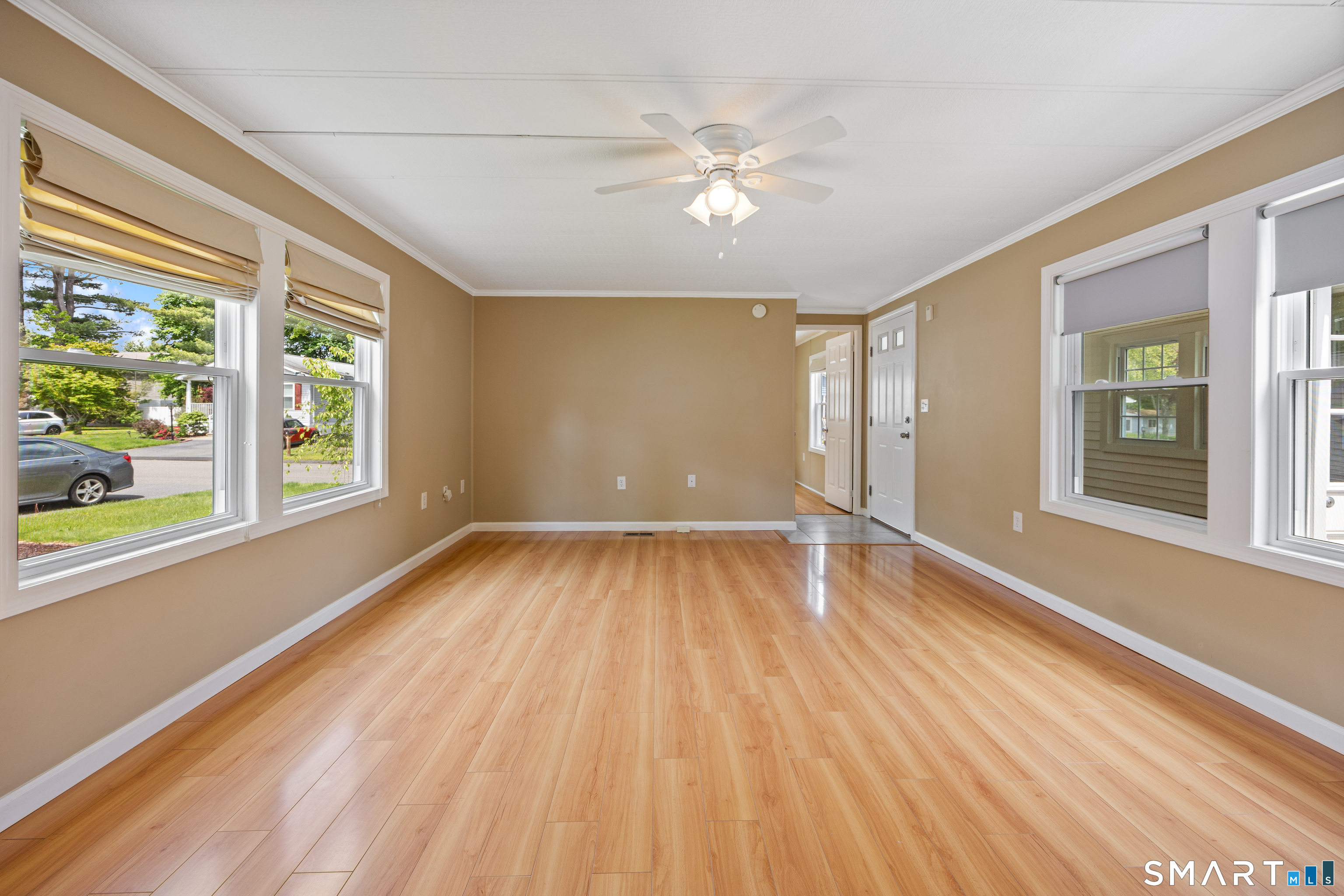 6 Park Avenue Plainville CT 06062