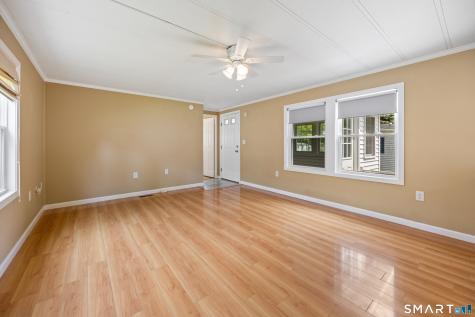 6 Park Avenue Plainville CT 06062