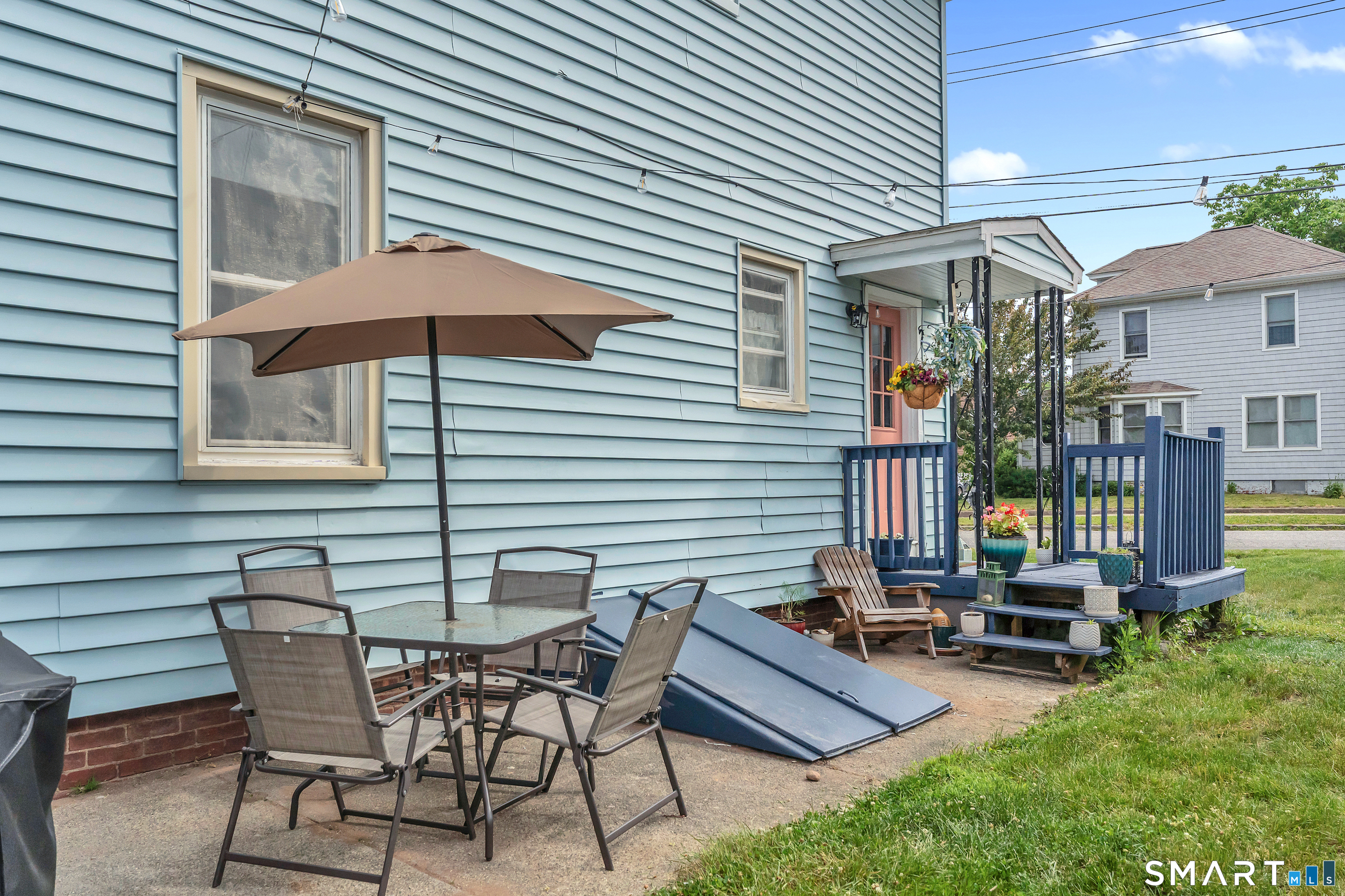 104 White Street West Haven CT 06516