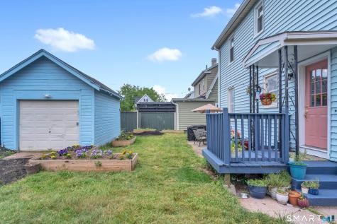 104 White Street West Haven CT 06516