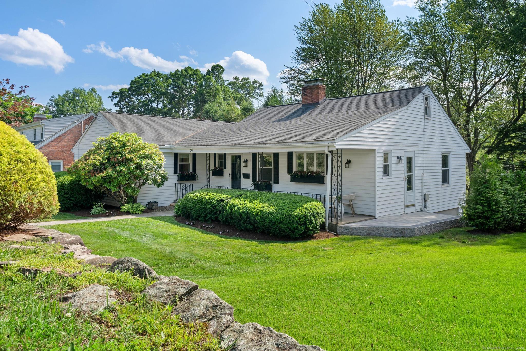 29 Fairwood Farms Drive West Hartford CT 06107