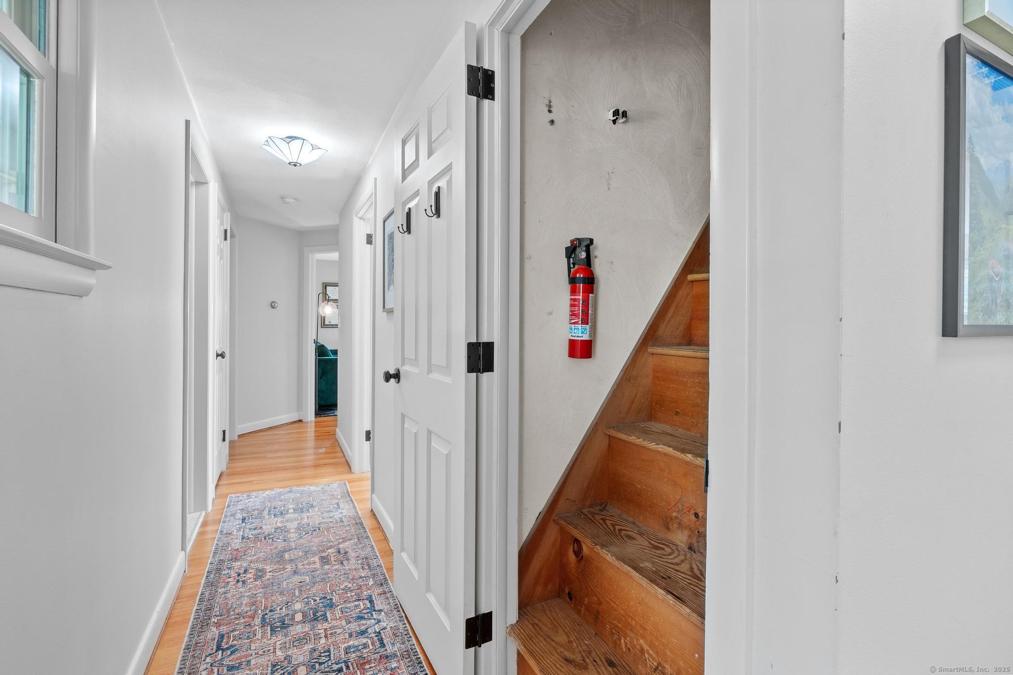 29 Fairwood Farms Drive West Hartford CT 06107