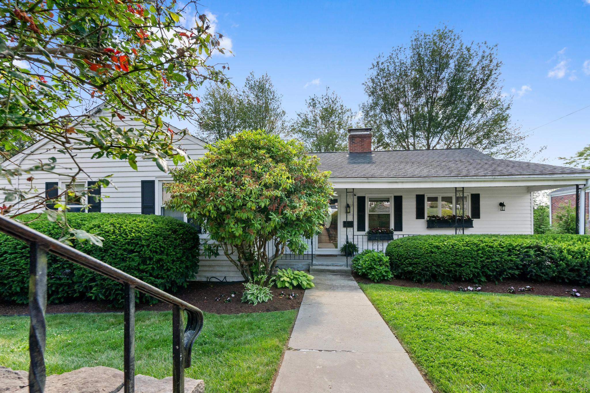 29 Fairwood Farms Drive West Hartford CT 06107