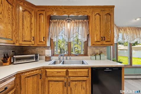 111 Sunnybrook Drive Manchester CT 06040