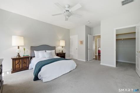 49 Oliver Way Bloomfield CT 06002