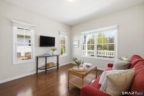 49 Oliver Way Bloomfield CT 06002