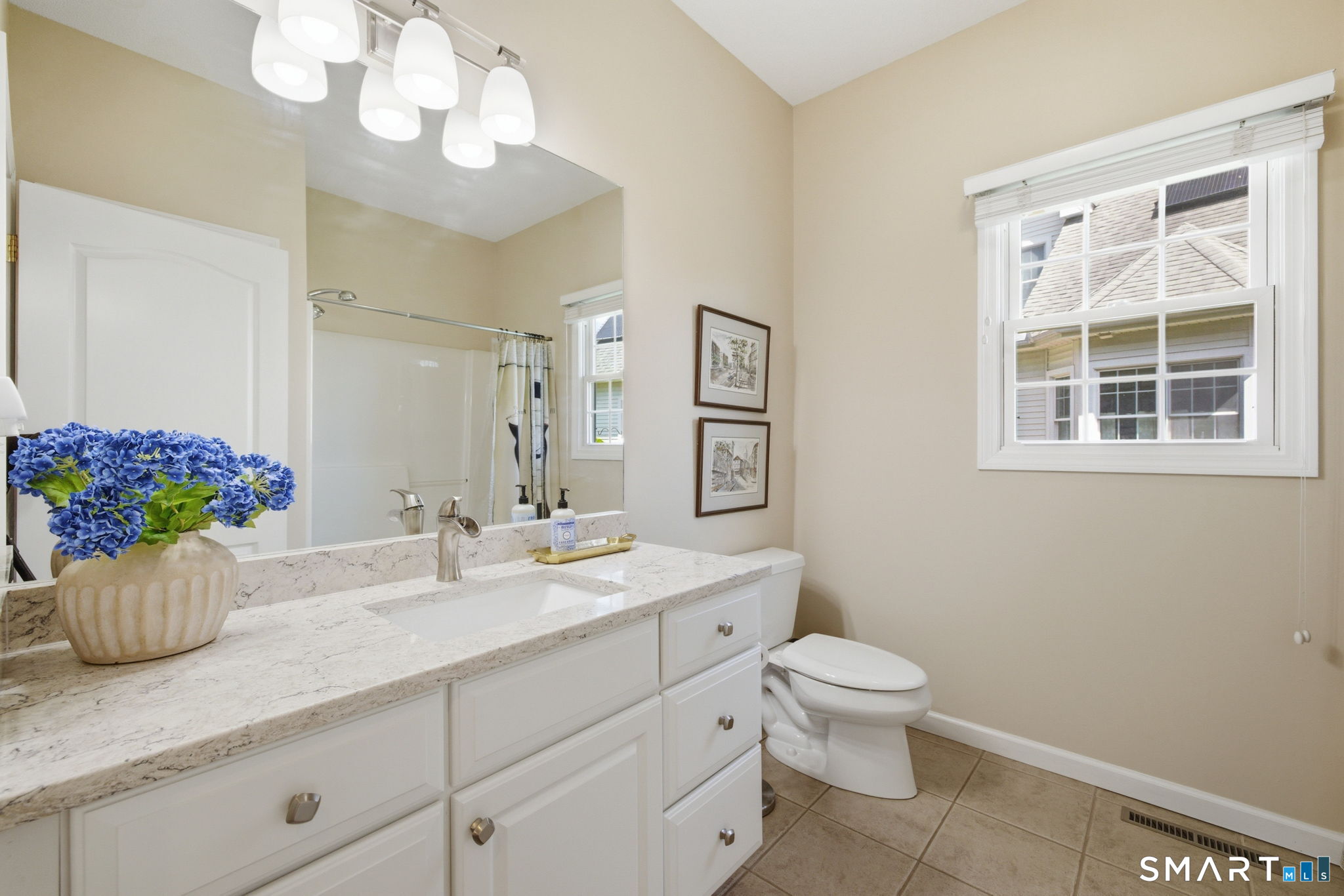 49 Oliver Way Bloomfield CT 06002