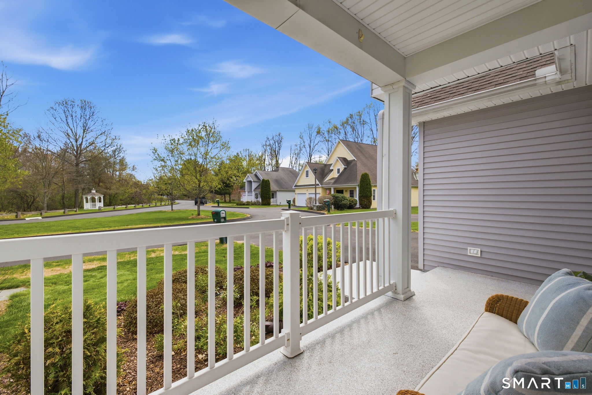 49 Oliver Way Bloomfield CT 06002