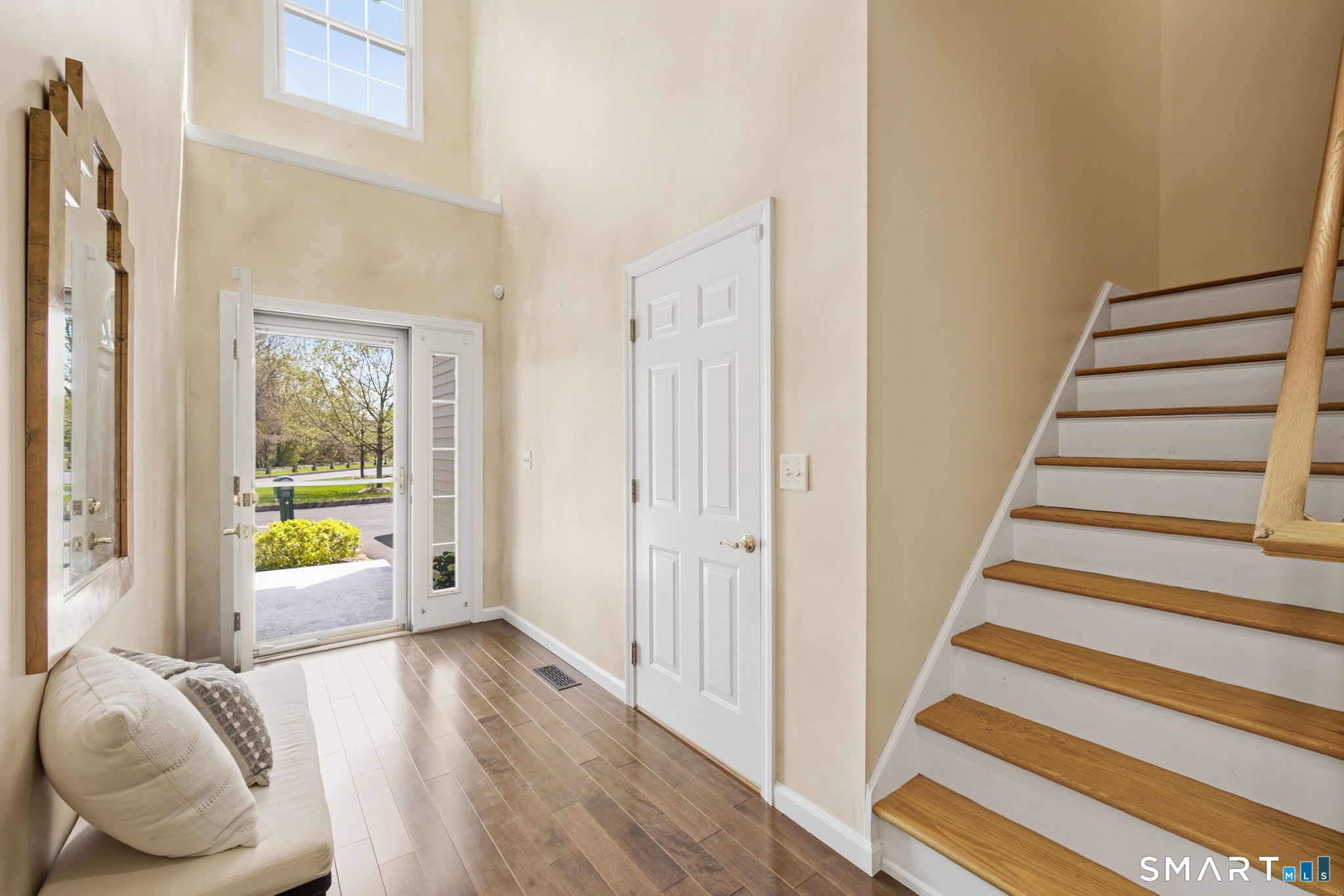 49 Oliver Way Bloomfield CT 06002